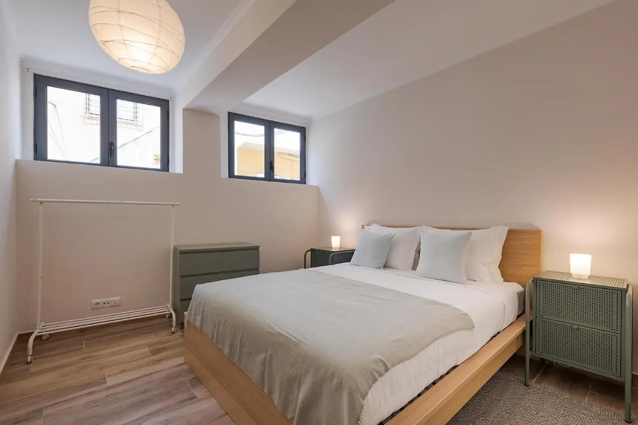 Santos Gem III - Central Space In Trendy Neighborhood Лиссабон